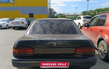 Toyota Carina, 1989 год, 200 000 рублей, 2 фотография