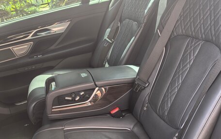 BMW 7 серия, 2022 год, 7 900 000 рублей, 13 фотография