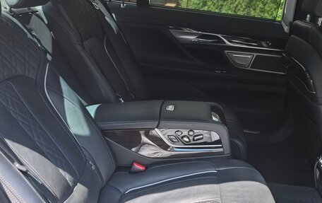 BMW 7 серия, 2022 год, 7 900 000 рублей, 17 фотография