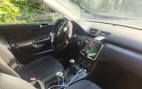 Volkswagen Passat B6, 2006 год, 550 000 рублей, 6 фотография