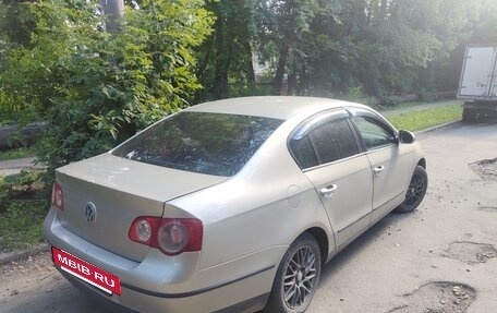 Volkswagen Passat B6, 2006 год, 550 000 рублей, 3 фотография