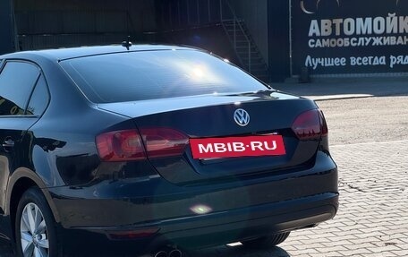 Volkswagen Jetta VI, 2011 год, 890 000 рублей, 6 фотография