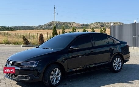Volkswagen Jetta VI, 2011 год, 890 000 рублей, 4 фотография