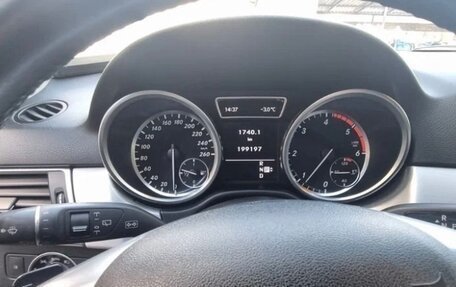 Mercedes-Benz M-Класс, 2011 год, 2 250 000 рублей, 10 фотография