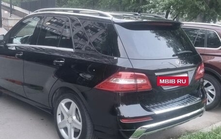 Mercedes-Benz M-Класс, 2011 год, 2 250 000 рублей, 28 фотография
