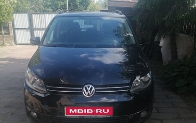 Volkswagen Touran III, 2011 год, 850 000 рублей, 1 фотография