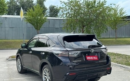 Toyota Harrier, 2017 год, 1 950 000 рублей, 2 фотография