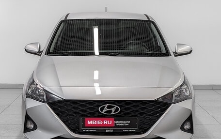 Hyundai Solaris II рестайлинг, 2021 год, 1 690 000 рублей, 2 фотография