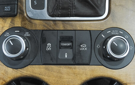 Volkswagen Touareg III, 2012 год, 2 049 000 рублей, 21 фотография