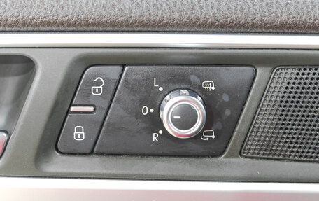 Volkswagen Touareg III, 2012 год, 2 049 000 рублей, 26 фотография