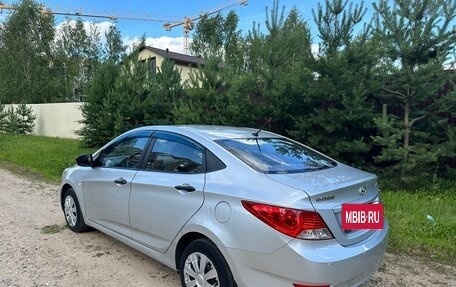 Hyundai Solaris II рестайлинг, 2013 год, 625 000 рублей, 2 фотография