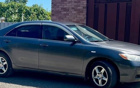 Toyota Camry, 2006 год, 1 100 000 рублей, 18 фотография