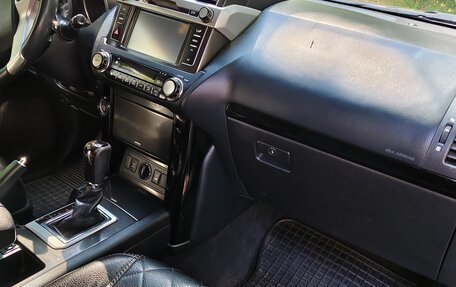 Toyota Land Cruiser Prado 150 рестайлинг 2, 2015 год, 4 500 000 рублей, 18 фотография