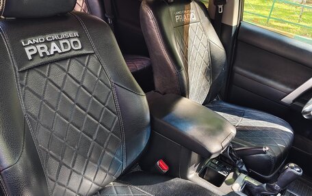 Toyota Land Cruiser Prado 150 рестайлинг 2, 2015 год, 4 500 000 рублей, 17 фотография