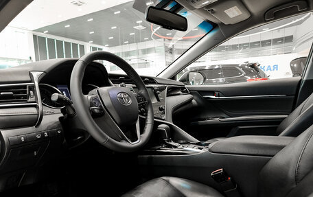 Toyota Camry, 2019 год, 2 625 000 рублей, 20 фотография