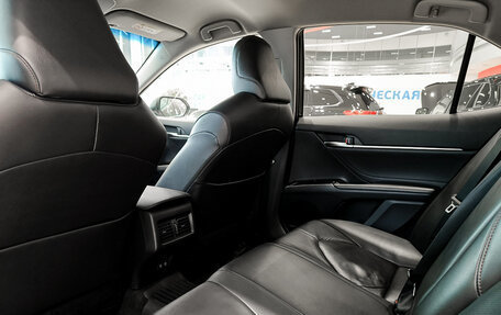 Toyota Camry, 2019 год, 2 625 000 рублей, 16 фотография