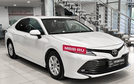 Toyota Camry, 2019 год, 2 625 000 рублей, 7 фотография