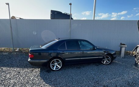 Mercedes-Benz E-Класс, 2000 год, 650 000 рублей, 10 фотография