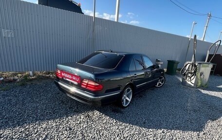 Mercedes-Benz E-Класс, 2000 год, 650 000 рублей, 9 фотография