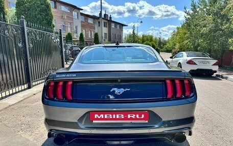 Ford Mustang VI рестайлинг, 2020 год, 3 480 000 рублей, 8 фотография