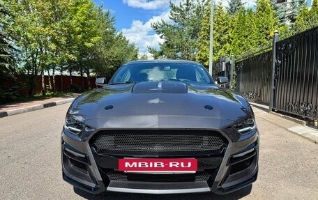 Ford Mustang VI рестайлинг, 2020 год, 3 480 000 рублей, 2 фотография