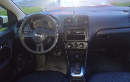 Volkswagen Polo VI (EU Market), 2012 год, 800 000 рублей, 8 фотография