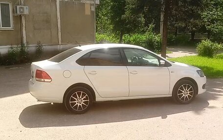 Volkswagen Polo VI (EU Market), 2012 год, 800 000 рублей, 4 фотография