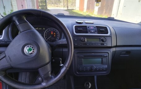 Skoda Fabia II, 2008 год, 400 000 рублей, 4 фотография