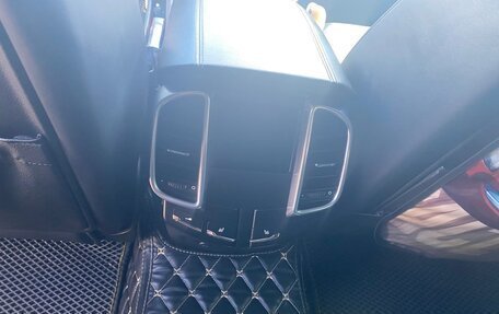 Porsche Cayenne III, 2011 год, 2 950 000 рублей, 29 фотография