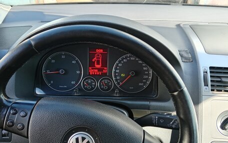Volkswagen Touran III, 2008 год, 570 000 рублей, 2 фотография