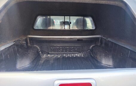 Mitsubishi L200 IV рестайлинг, 2012 год, 1 610 000 рублей, 3 фотография