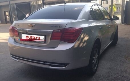 Chevrolet Cruze II, 2010 год, 750 000 рублей, 3 фотография