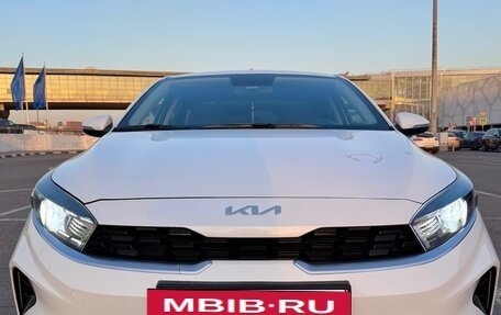 KIA Cerato IV, 2022 год, 1 780 000 рублей, 2 фотография