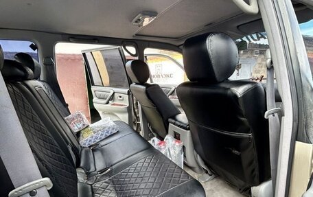 Toyota Land Cruiser 100 рестайлинг 2, 1999 год, 3 150 000 рублей, 15 фотография