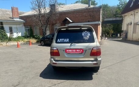 Toyota Land Cruiser 100 рестайлинг 2, 1999 год, 3 150 000 рублей, 5 фотография
