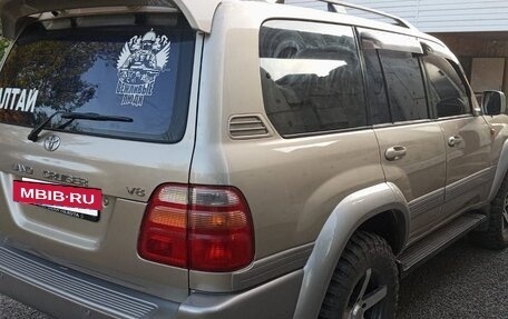 Toyota Land Cruiser 100 рестайлинг 2, 1999 год, 3 150 000 рублей, 13 фотография