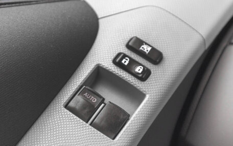 Toyota Yaris III рестайлинг, 2009 год, 529 000 рублей, 10 фотография