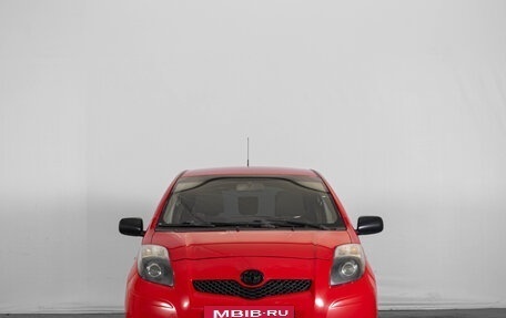 Toyota Yaris III рестайлинг, 2009 год, 529 000 рублей, 2 фотография