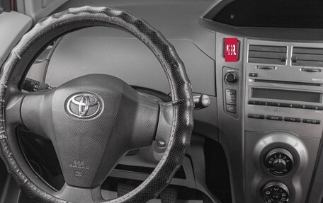 Toyota Yaris III рестайлинг, 2009 год, 529 000 рублей, 16 фотография