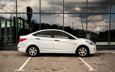 Hyundai Solaris II рестайлинг, 2013 год, 750 000 рублей, 8 фотография