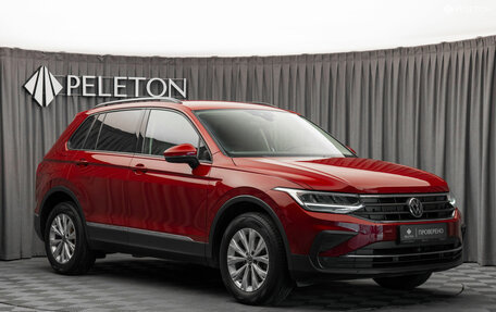Volkswagen Tiguan II, 2021 год, 2 280 000 рублей, 2 фотография