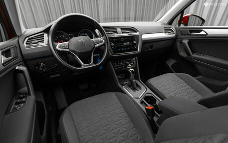 Volkswagen Tiguan II, 2021 год, 2 280 000 рублей, 9 фотография