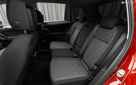 Volkswagen Tiguan II, 2021 год, 2 280 000 рублей, 14 фотография