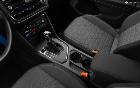 Volkswagen Tiguan II, 2021 год, 2 280 000 рублей, 16 фотография