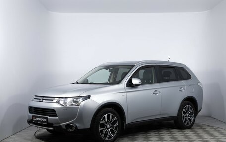 Mitsubishi Outlander III рестайлинг 3, 2014 год, 1 620 000 рублей, 1 фотография
