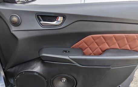 Hyundai Solaris II рестайлинг, 2018 год, 1 150 000 рублей, 19 фотография