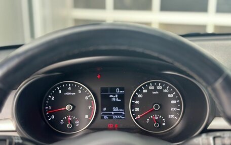 KIA Rio IV, 2018 год, 1 372 000 рублей, 8 фотография