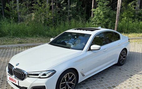 BMW 5 серия, 2021 год, 5 900 000 рублей, 6 фотография