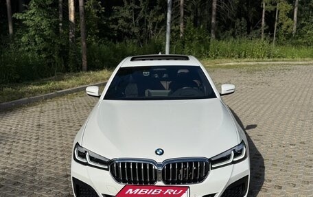 BMW 5 серия, 2021 год, 5 900 000 рублей, 4 фотография