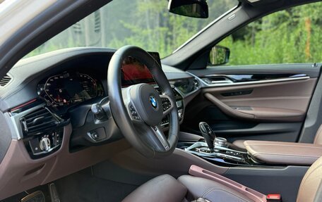 BMW 5 серия, 2021 год, 5 900 000 рублей, 17 фотография